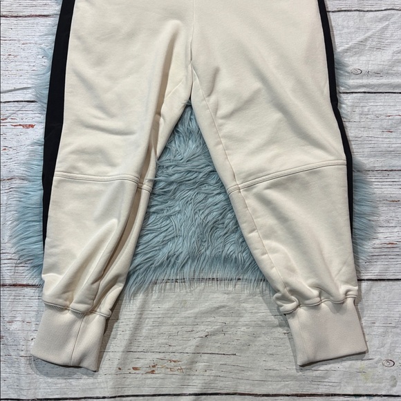 Sweaty Betty Riley Cuffed Jogger Pant in Alabaster White - Picture 8 of 10